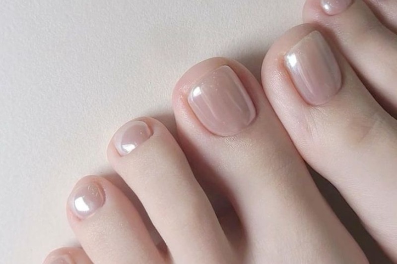 Trị hôi chân bằng kem đánh răng